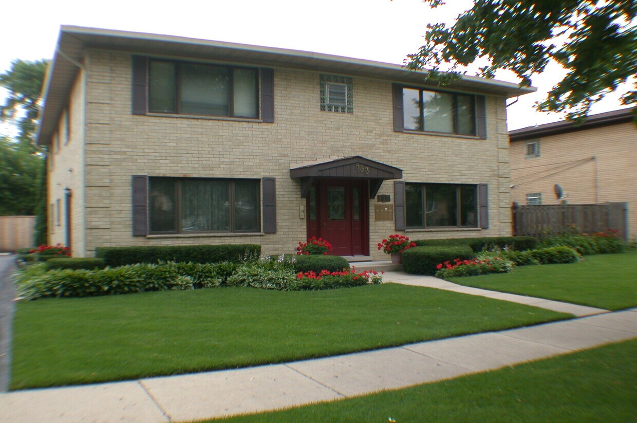 Primary Photo - 833 S McKinley Ave