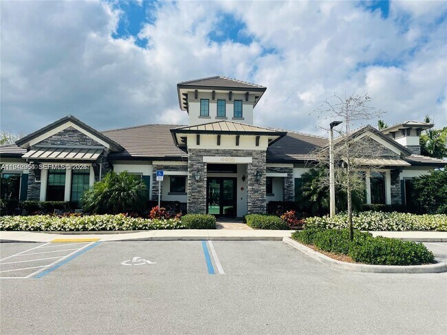 Building Photo - 4815 Indio Trl