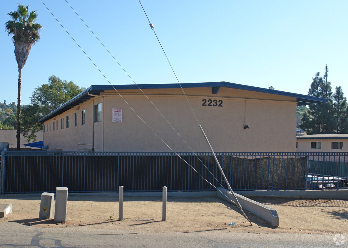 Foto del edificio - 2232 Primrose Ave