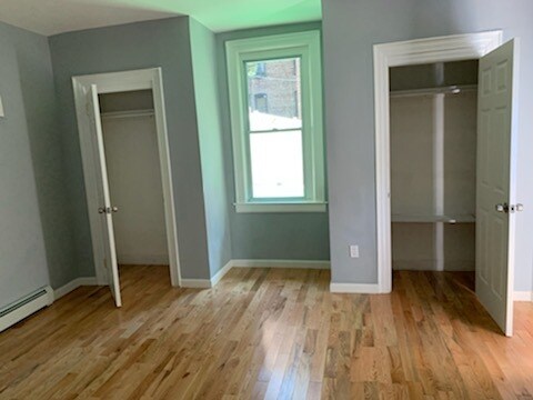unit bedroom 3 - 183 E Mosholu Pky N