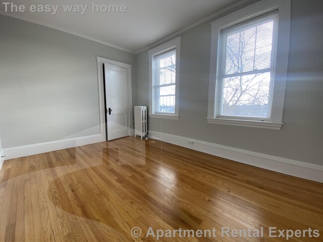 Building Photo - 156-158 Summer St Unit #314