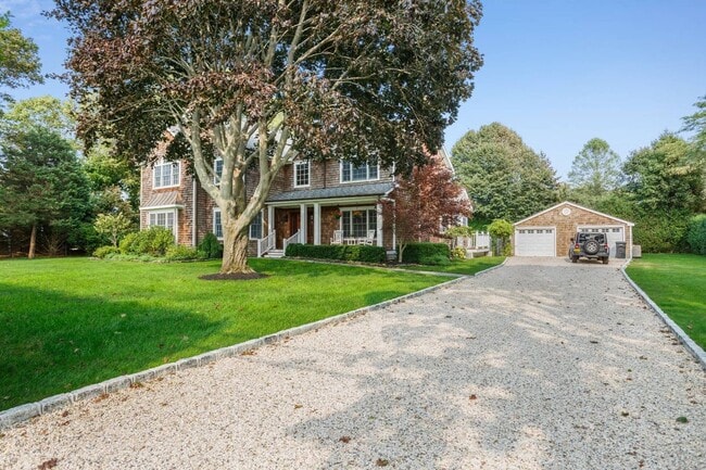 Building Photo - 50 Narrow Ln