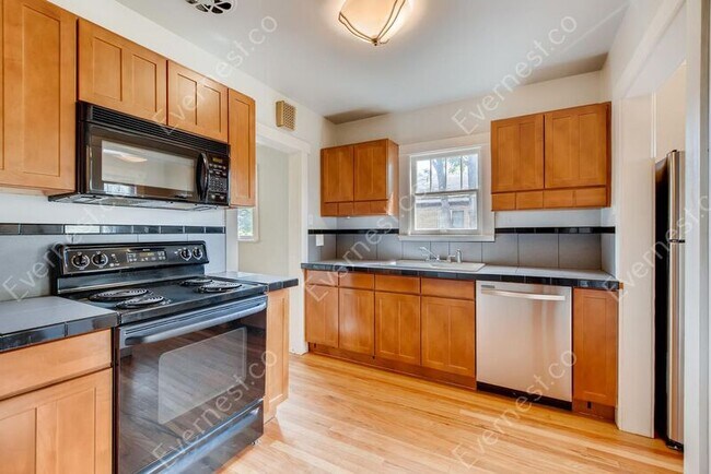 Foto del edificio - 2849 Clayton St