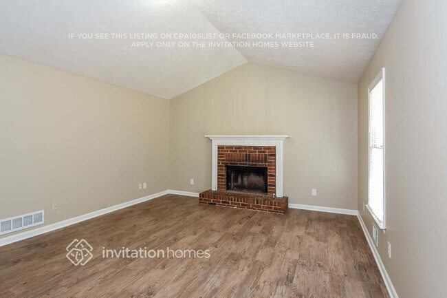 Foto del edificio - 2455 Danver Ln