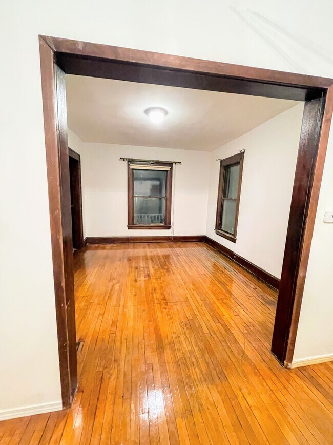 Foto del edificio - 505 Bryant Ave