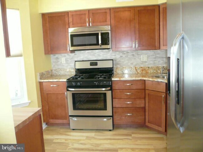 Foto del edificio - 1701 Hopkins Ct