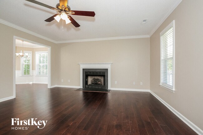 Foto del edificio - 623 Sunset Ridge Ln