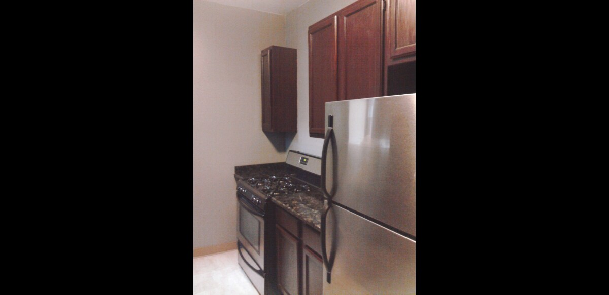 Building Photo - 1829 7th Ave