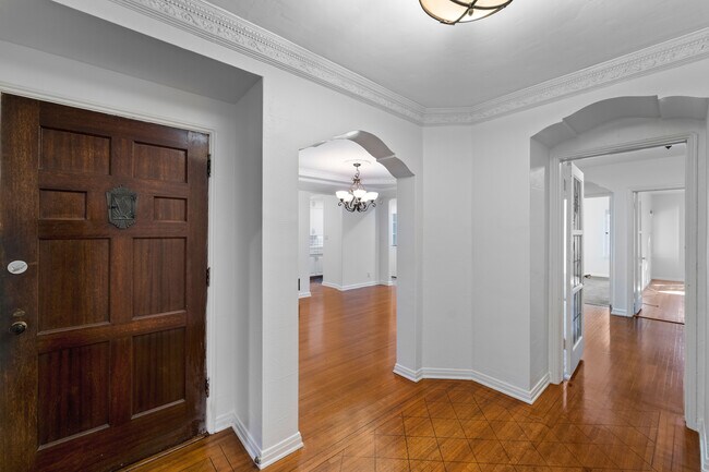 Front Door Entry Hall - 358 S Reeves Dr