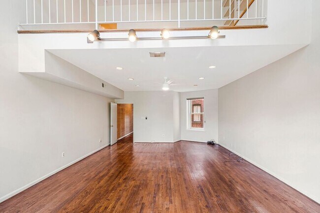 Foto del edificio - 127 11th St NE