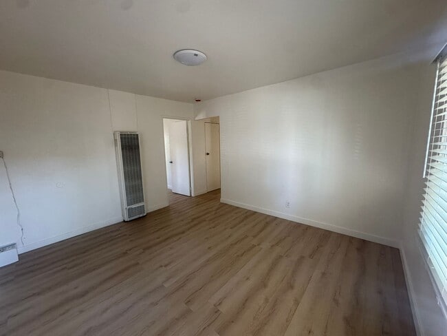 Building Photo - 1448 Coronado Ave