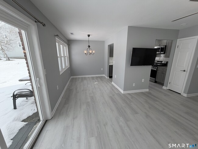 Foto del edificio - 43 Southwind Ln