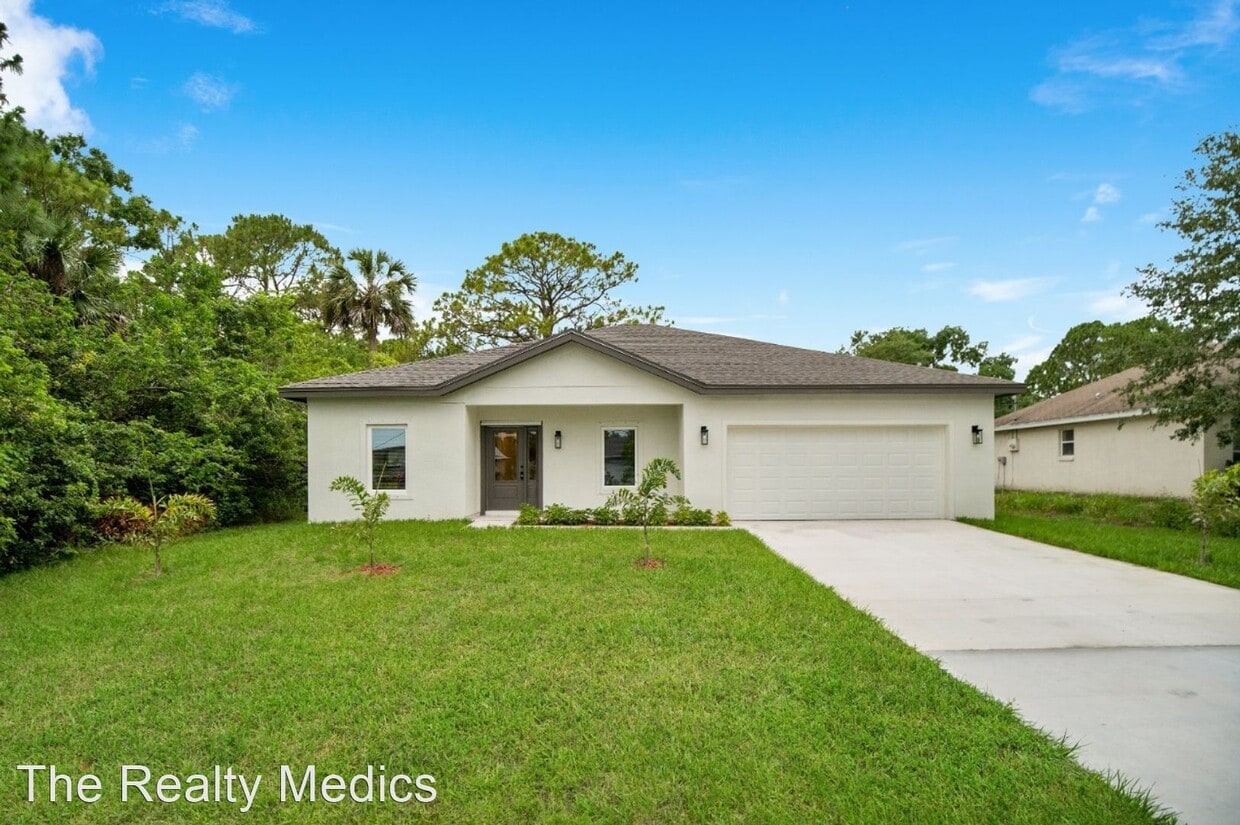 Primary Photo - 4 br, 2 bath House - 1365 Sequoia Rd NW