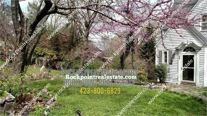 Building Photo - "1933" English Cottage on the side of Look...
