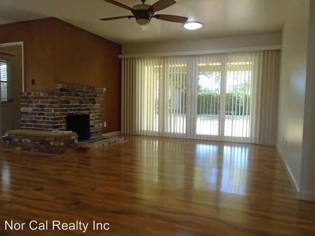 Building Photo - 131 Turlock Way