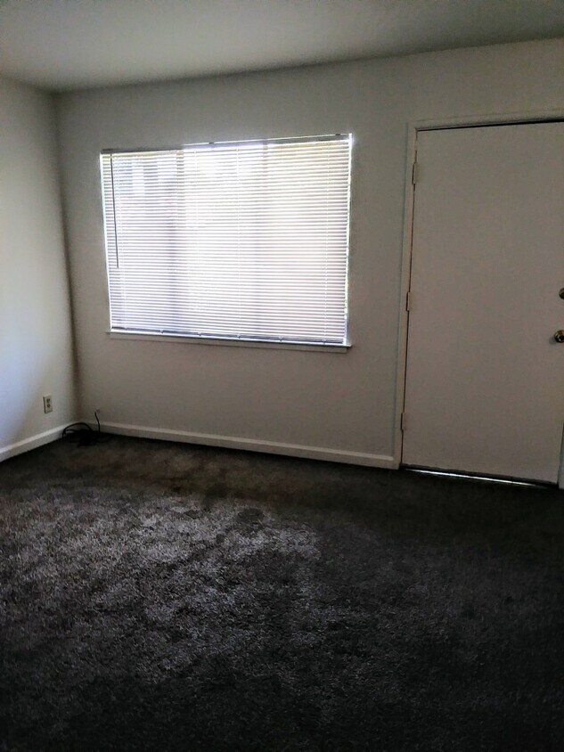 Primary Photo - 2146 Sacramento St