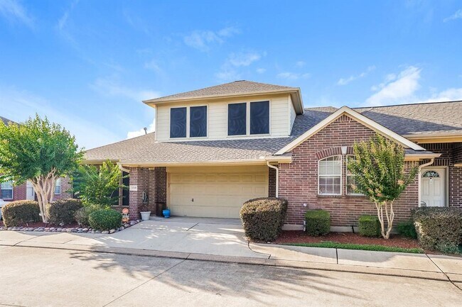 Foto del edificio - 1719 Village Townhome Dr