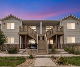Building Photo - 110 Parkview Ct