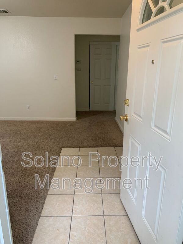 Foto del edificio - 607 E Monte Vista Ave