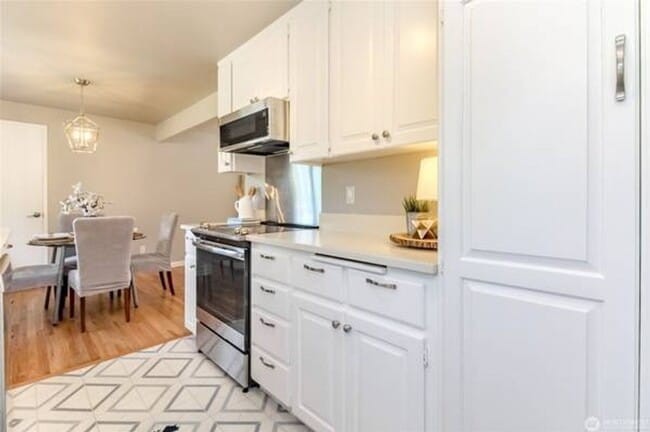 Foto del edificio - 30240 7th Ave S