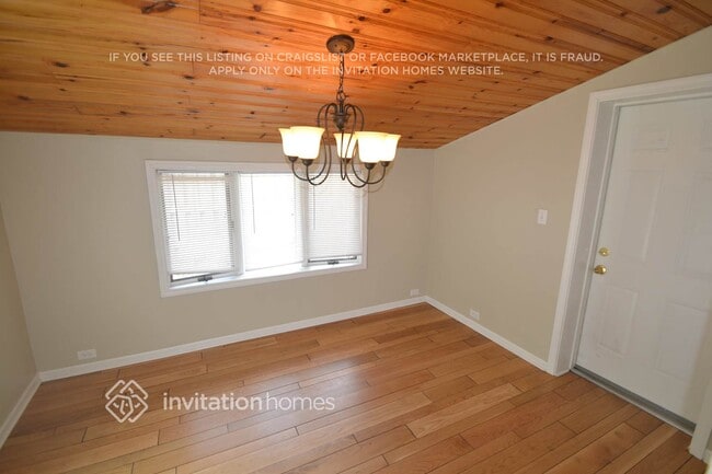 Building Photo - 418 S Kennicott Ave