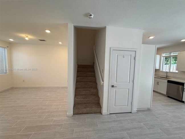 Photo - 2317 SE 10th St Townhome