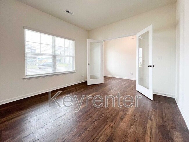 Foto del edificio - 125 Smt Rdg Ln