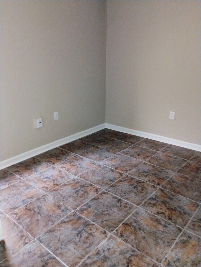 Foto del edificio - 5071 Baker Blvd