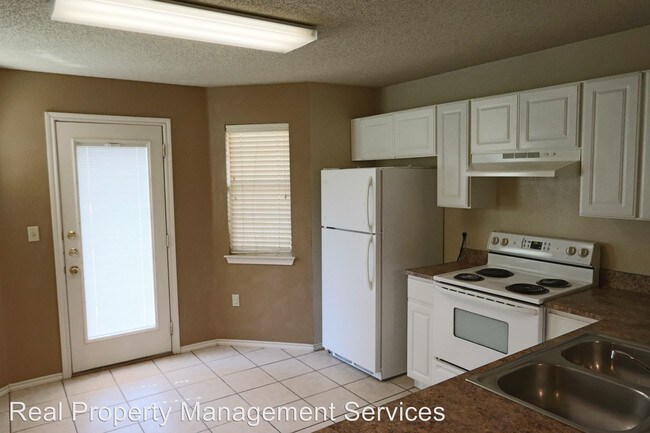 Building Photo - 5840 7th St