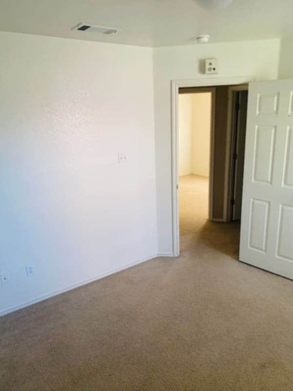 Building Photo - 306 Sumac Trail