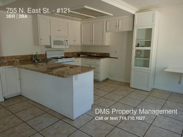 Building Photo - 755 N East St