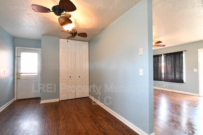 Building Photo - 10786 Millers Ln