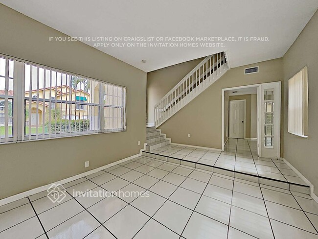 Foto del edificio - 4500 SW 154th Pl