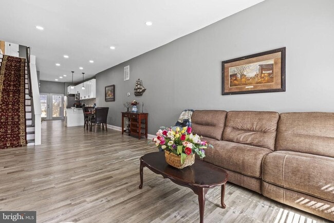 Building Photo - 1934 E Lafayette Ave