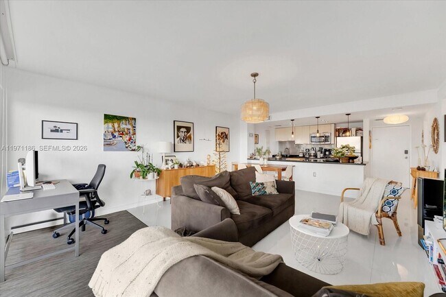 Foto del edificio - 2451 Brickell Ave