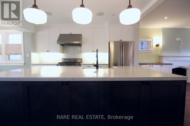 Building Photo - 333 Brookdale Ave
