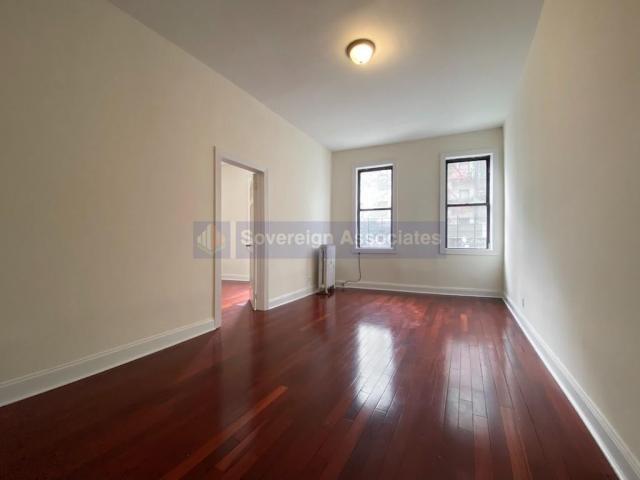 Foto principal - 3 bedroom in NEW YORK NY 10032