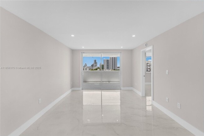 Foto del edificio - 1331 Lincoln Rd