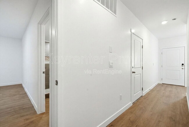 Photo - 371 E Levengrove Dr Townhome