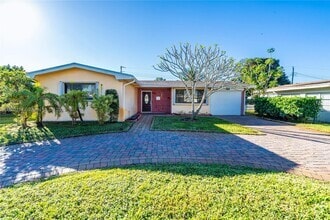 Building Photo - 8430 NW 15th Ct