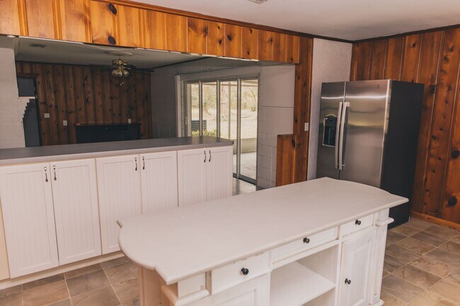 Foto del edificio - 4 Bed/2 Bath Home in Callahan, FL