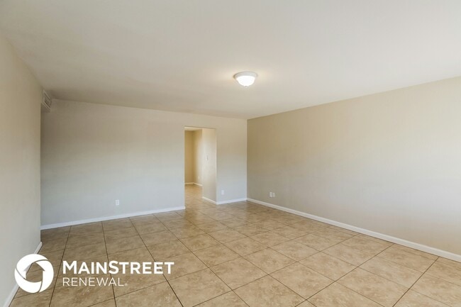 Building Photo - 6720 W Holly St