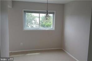 Building Photo - 6270 Rose Hill Ct