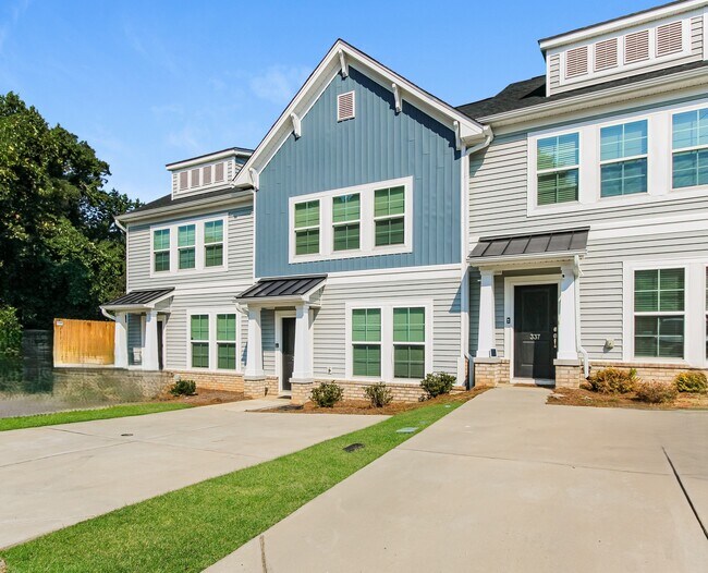 Foto del edificio - 335 Northwood St