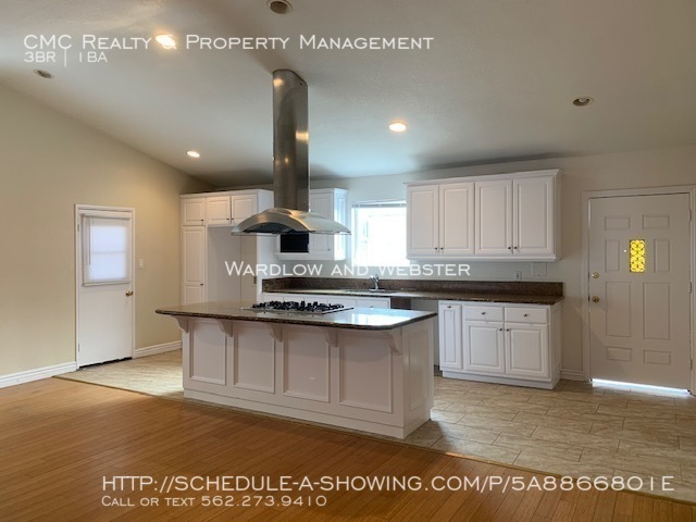 Primary Photo - 2425 W Cameron St