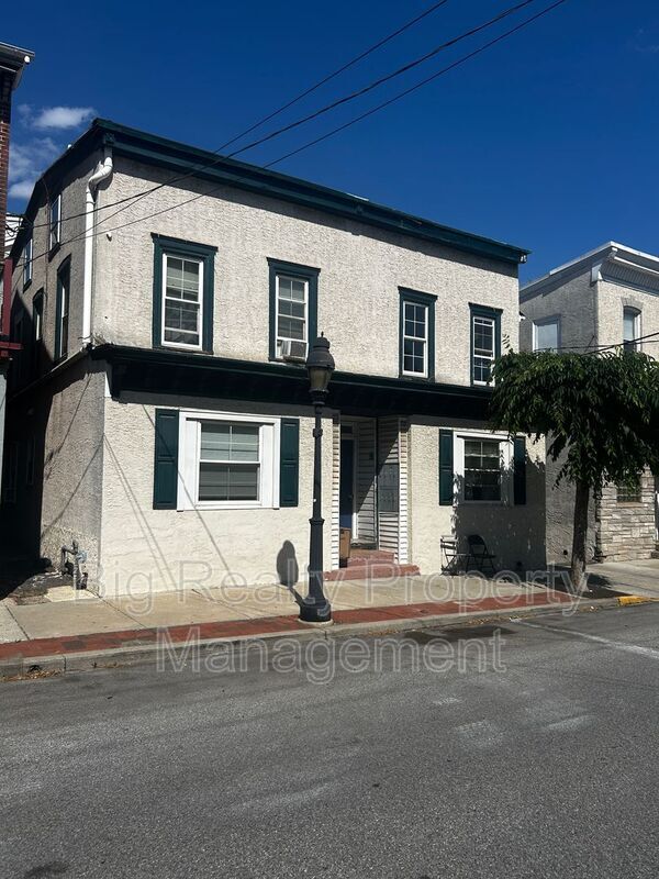 Building Photo - 29 N Main St