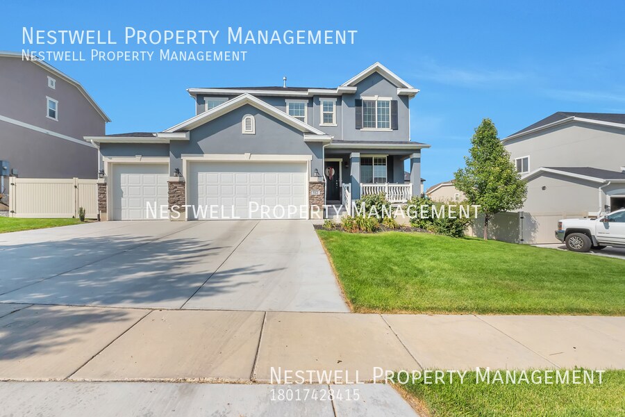 Primary Photo - Gorgeous 4-bed Home in Saratoga Springs $5...