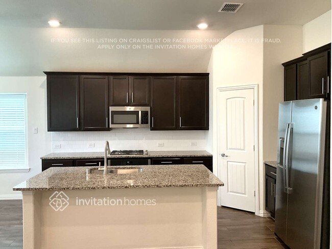 Foto del edificio - 14853 Gilley Ln