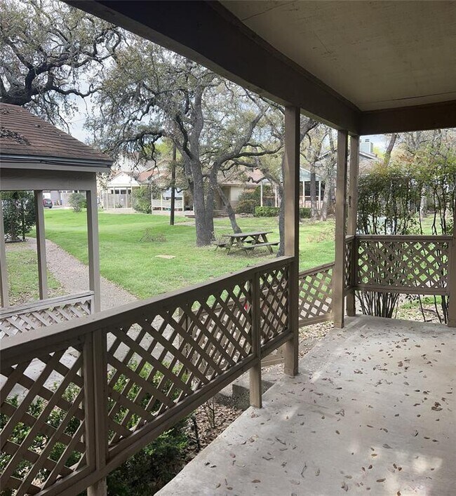 Building Photo - 7825 Beauregard Cir