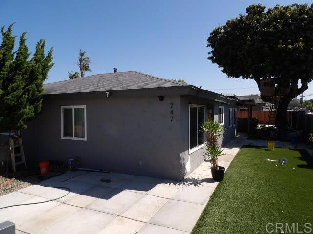 Foto del edificio - 747 Twin Oaks Ave
